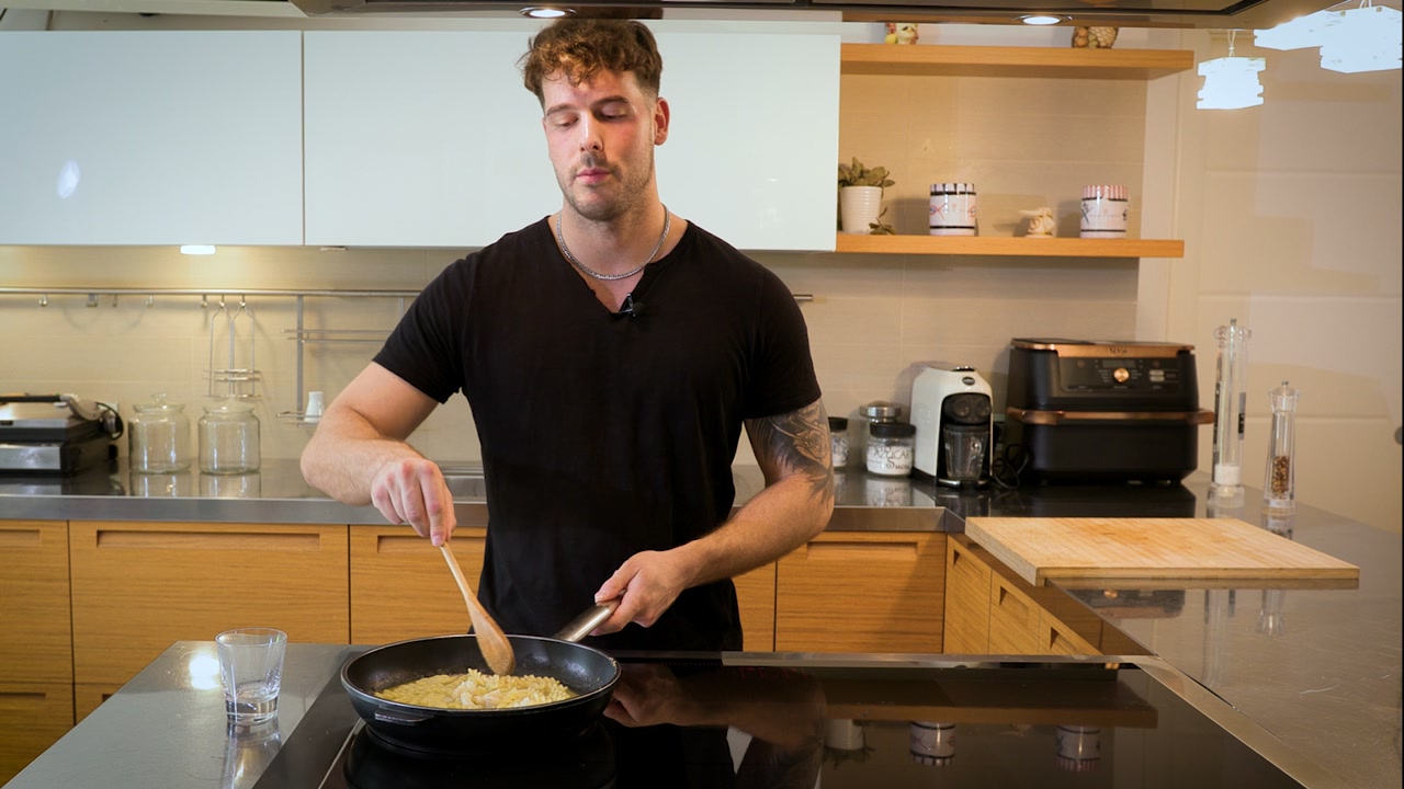 Cook and mix